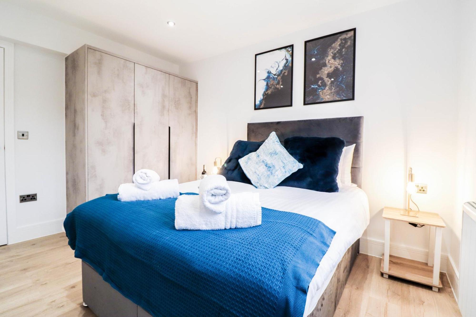 Modern 1-Bed Apartment In Buckinghamshire With Free Wifi, Parking & Garden High Wycombe Exterior photo